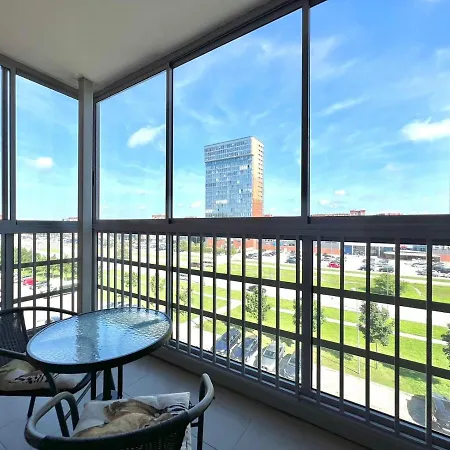 On Avenue Taikos 120 C