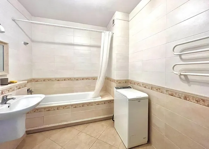 Διαμέρισμα On Avenue Taikos 120 C Κλαϊπέντα